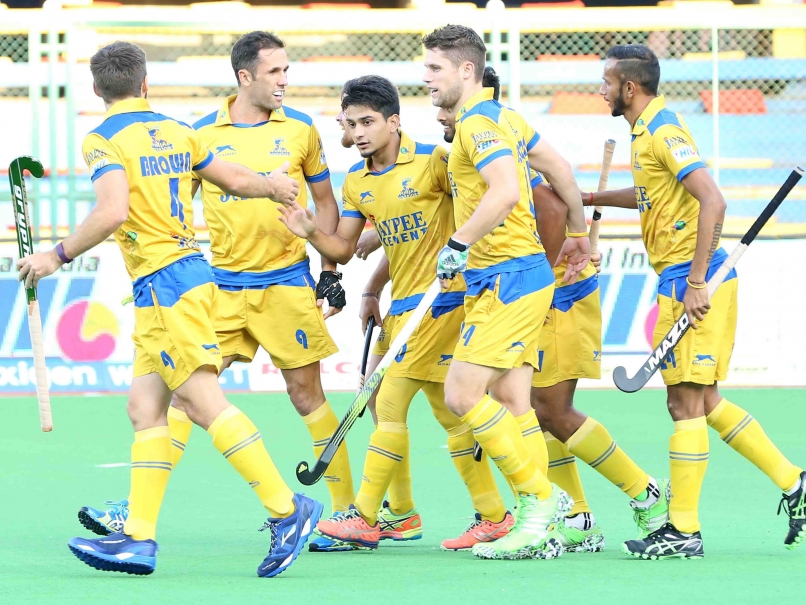 Hockey India League Punjab Warriors Crush Dabang Mumbai to Attain