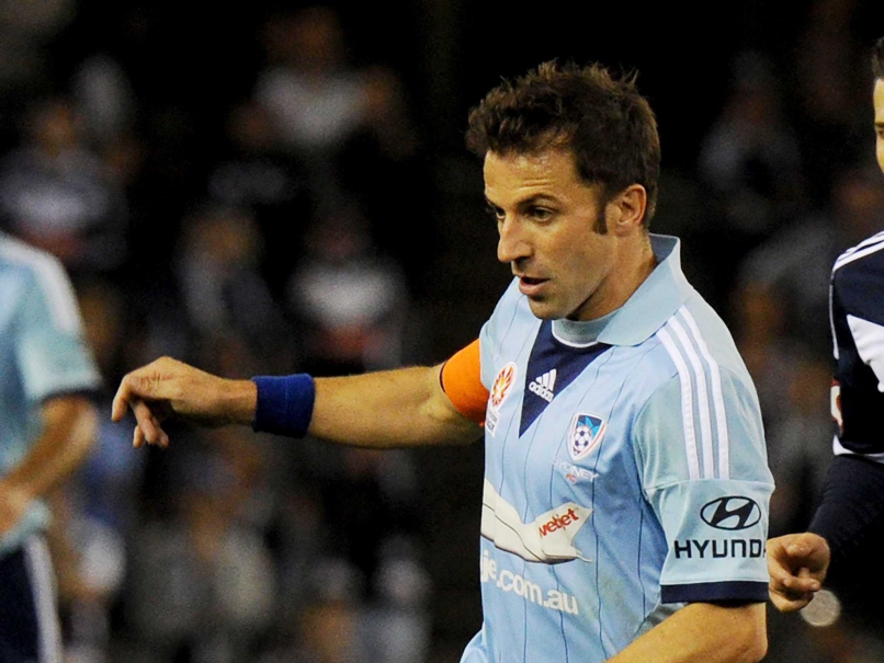 ISL: Parineeti Chopra, Ayushmann Khurana to Cheer for Delhi Dynamos