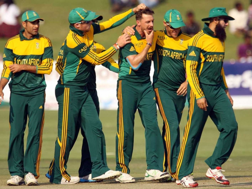 Tri-Series: Dale Steyn, Ryan McLaren Script 61-run Victory for South Africa