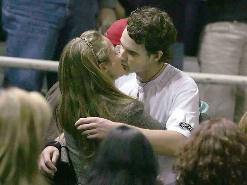 Andy Murray Will Marry Girlfriend in October, Reveals Mother