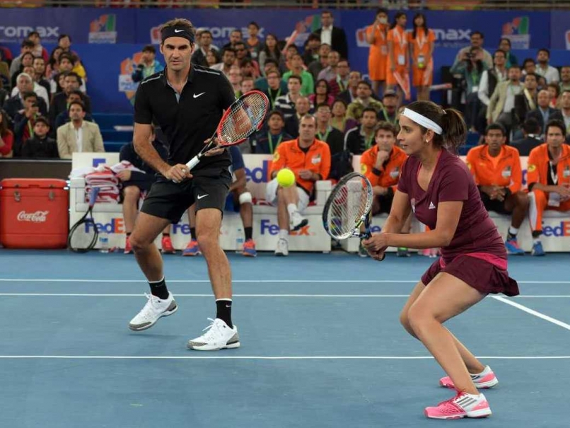 IPTL "Crazy but Fun", Says Dancing Roger Federer