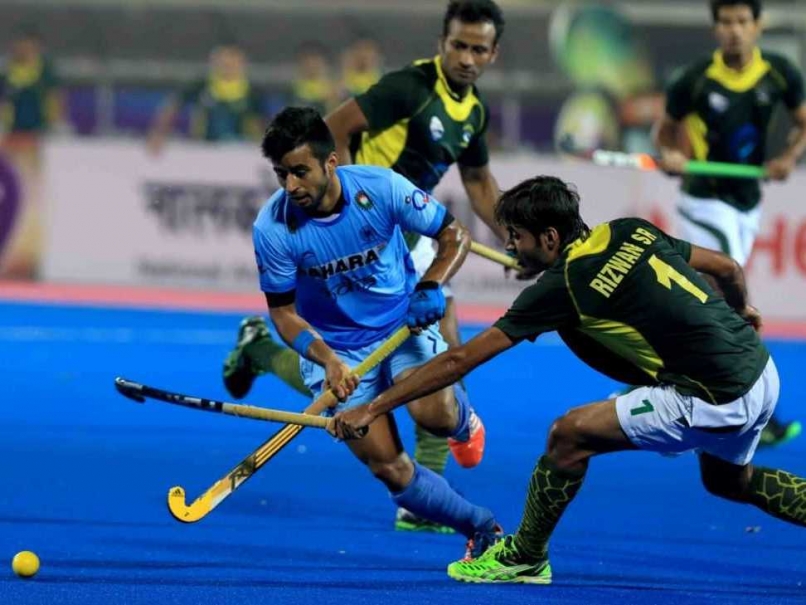 Pakistan Hockey Coach Shahnaz Sheikh Advocates Good Relations With India for Sake of Sport