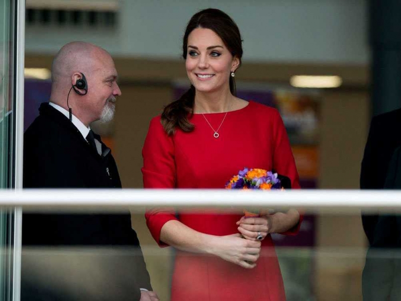 NBA: 'King' James to Play Monday Before Prince William