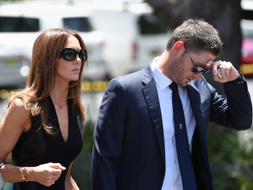 Thousands Gather in Macksville for Phillip Hughes Funeral