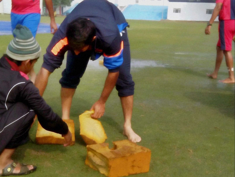 Ranji Trophy: Mumbai Players do Groundsmen's Job at Railways' Stadium