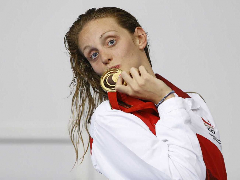 Commonwealth Games 2014: Fran Halsall Pips Campbell sisters for 50m Freestyle Gold