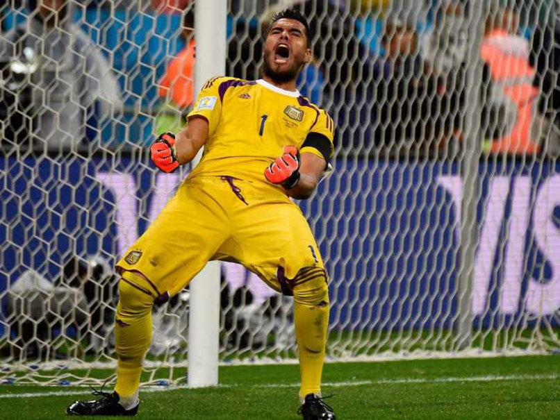 FIFA World Cup 2014: Sergio Romero Emerges From Shadows to Become Argentina's Hero