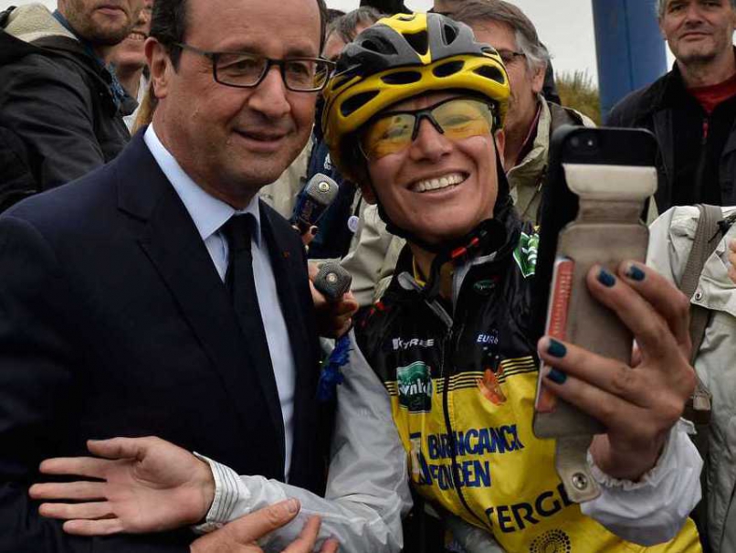 Selfie Takers Posing a Problem at the Tour