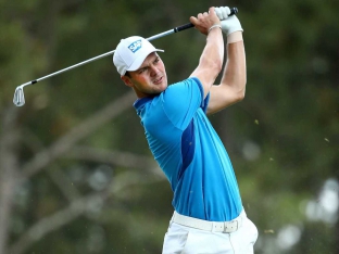 Martin Kaymer surges to US Open lead with fiery finish