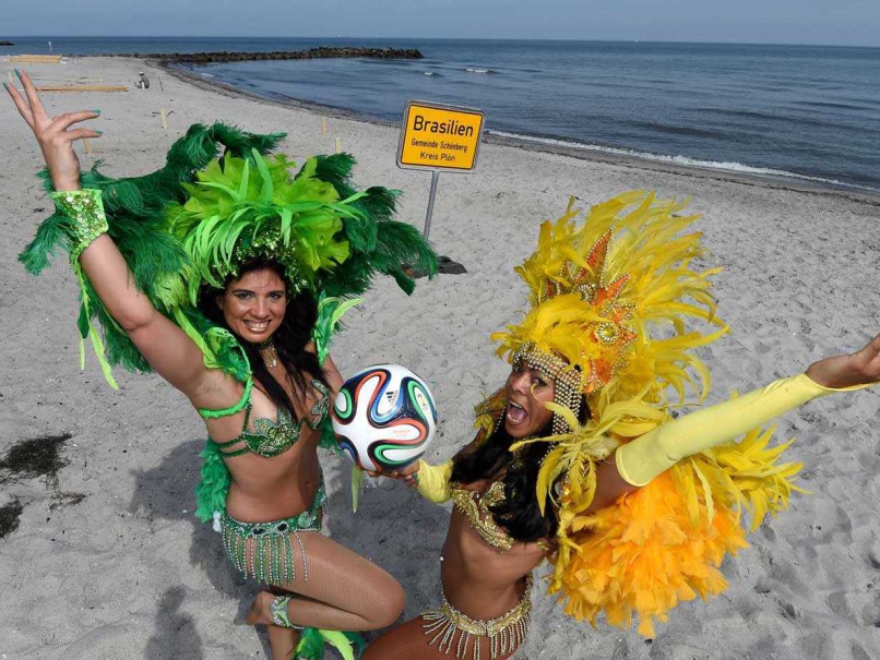 Making Holidays of Games