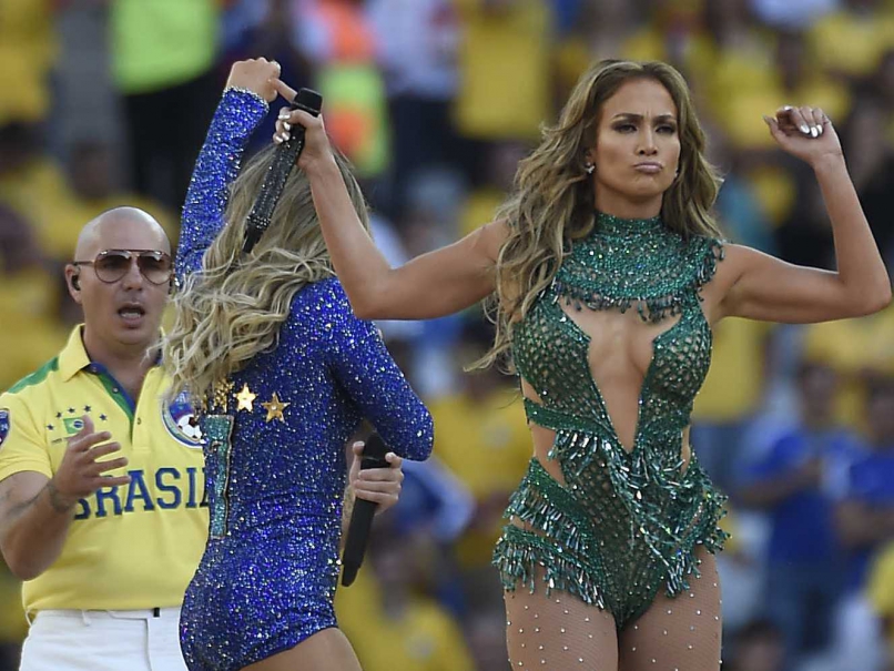 FIFA World Cup 2014 Kicks Off in Style as Stadium Shines