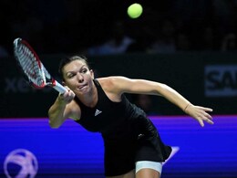 Simona Halep Breezes Past Eugenie Bouchard at WTA Finals Simona Halep Breezes Past Eugenie Bouchard at WTA Finals