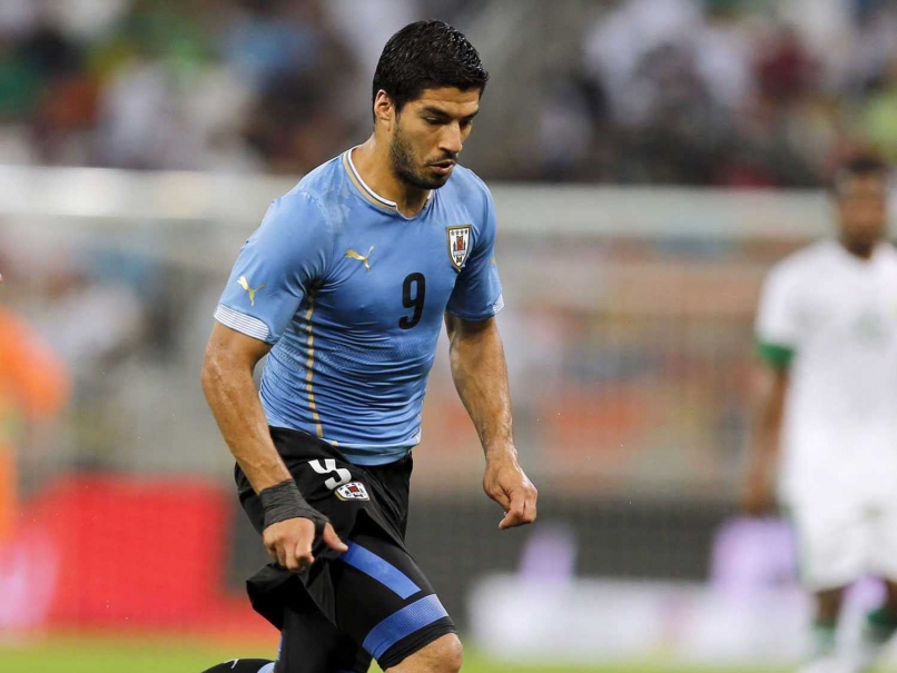 Luis Suarez Scores First Goals Since Biting Row