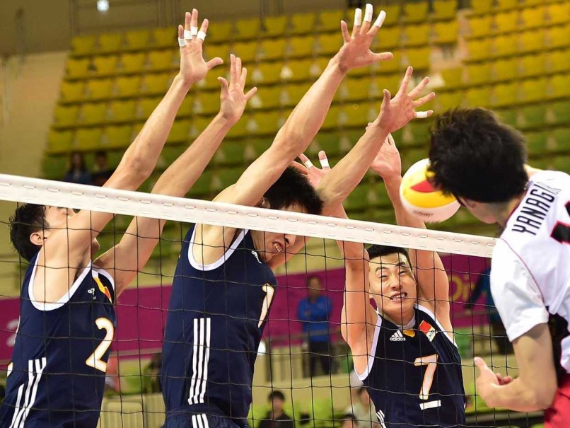 Iran to Let Foreign Women Watch Male Volleyball Event