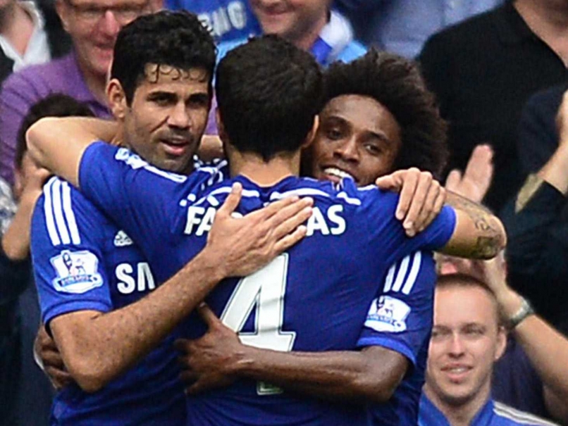 EPL: Chelsea F.C. Maintain Lead At the Top, Ten-Man Manchester United Prevail