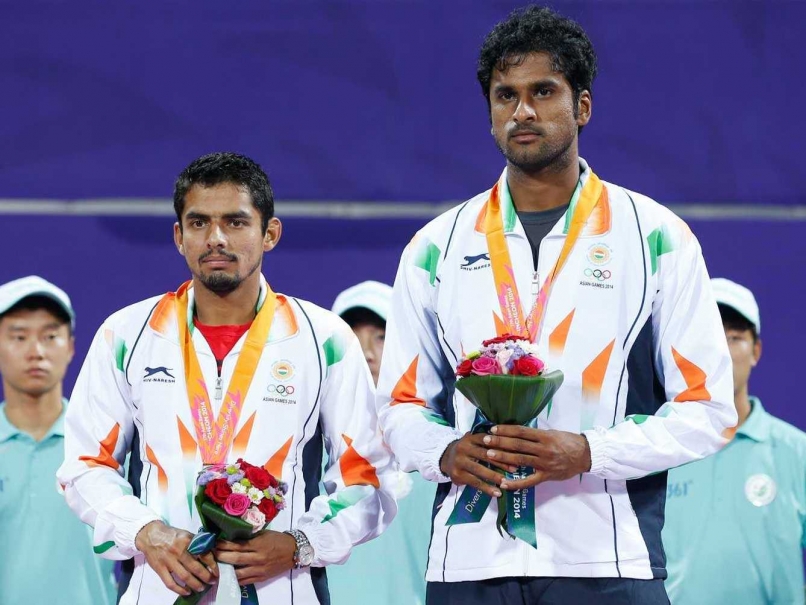 Sanam Singh Scripts Upset on Opening Day of AirAsia Open