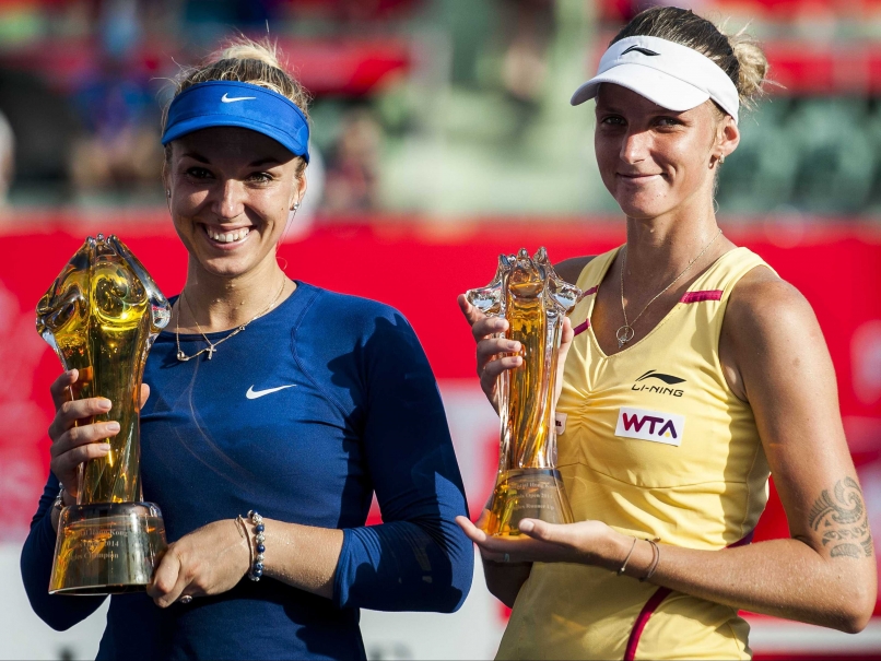 Top Seed Sabine Lisicki Fights Back to Win Hong Kong Open