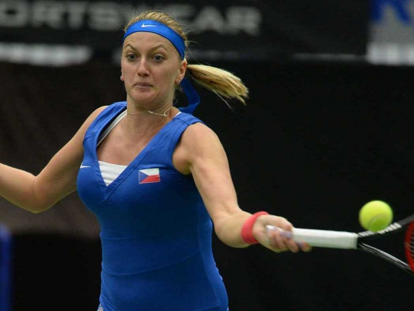 Czech Republic Lead France 2-0 in Fed Cup Semifinal