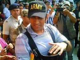 Ahead of IPL 2015, MS Dhoni Makes First Appearance With Daughter Ziva Ahead of IPL 2015, MS Dhoni Makes First Appearance With Daughter Ziva