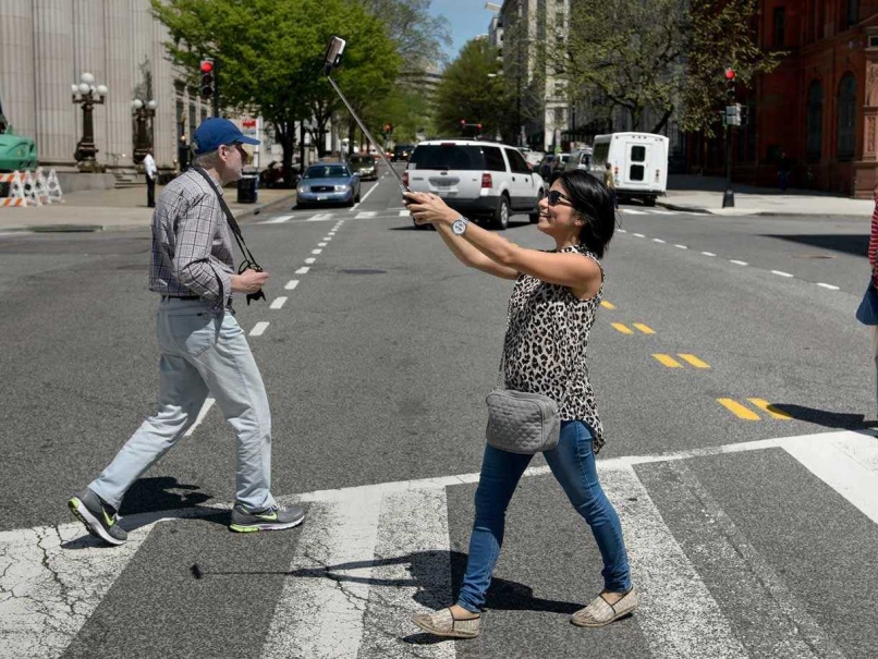 Selfie Sticks Banned at Wimbledon