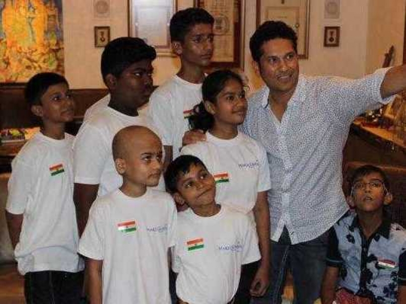 India's Independence Day: Sachin Tendulkar Bats for Children, Virat Kohli Hoists National Flag
