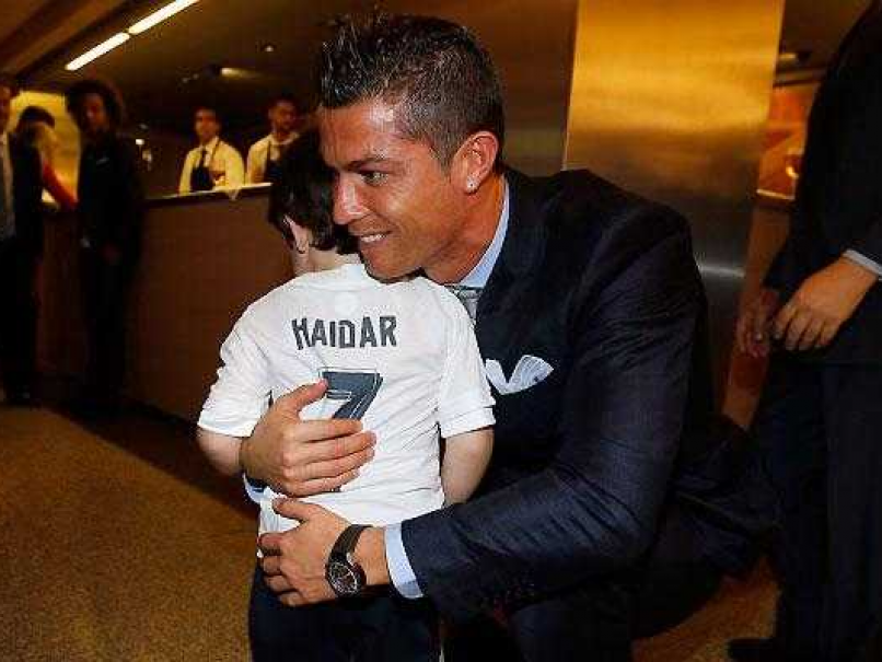 Cristiano Ronaldo Meets Beirut Bombings Orphan Cristiano Ronaldo Meets Beirut Bombings Orphan