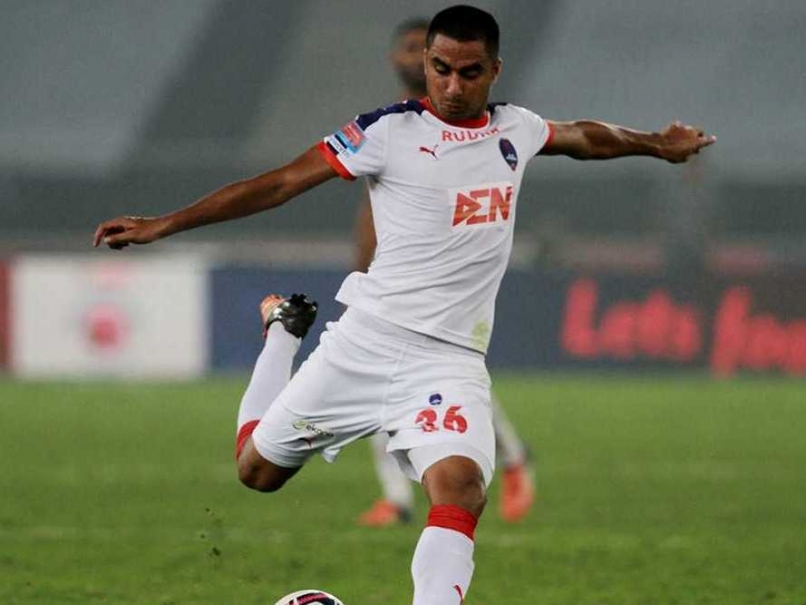 ISL: Delhi Dynamos Script Late Drama to Hold Kerala Blasters