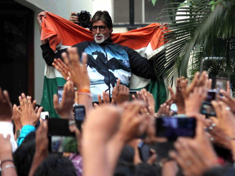 World Cup 2015: Great Joy to Drape National Flag, Amitabh Bachchan Emotional after Indo-Pak Match