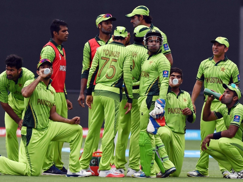 World Cup: Imran Khan Expresses Confidence in Pakistan Bowling Attack