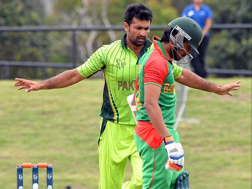 Sohail Khan Injury Scare as Pakistan's World Cup Problems Mount