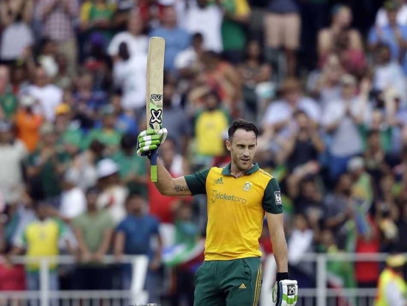 Unstoppable Chris Gayle Makes it 'Bittersweet' for Disappointed Faf Du Plessis Unstoppable Chris Gayle Makes it 'Bittersweet' for Disappointed Faf Du Plessis