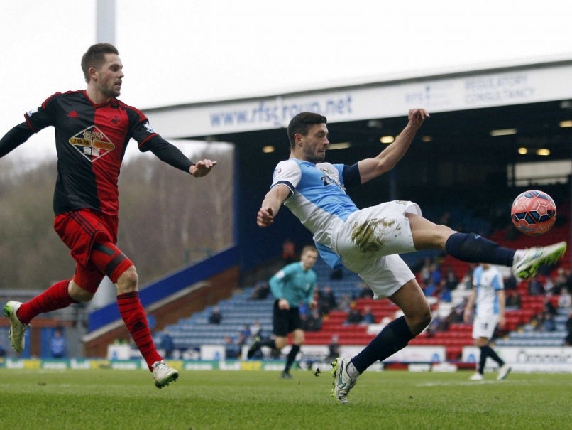 Blackburn Rovers Sink Nine-Man Swansea City in FA Cup