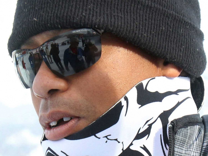 Tiger Woods' Front Tooth Knocked out by Videographer