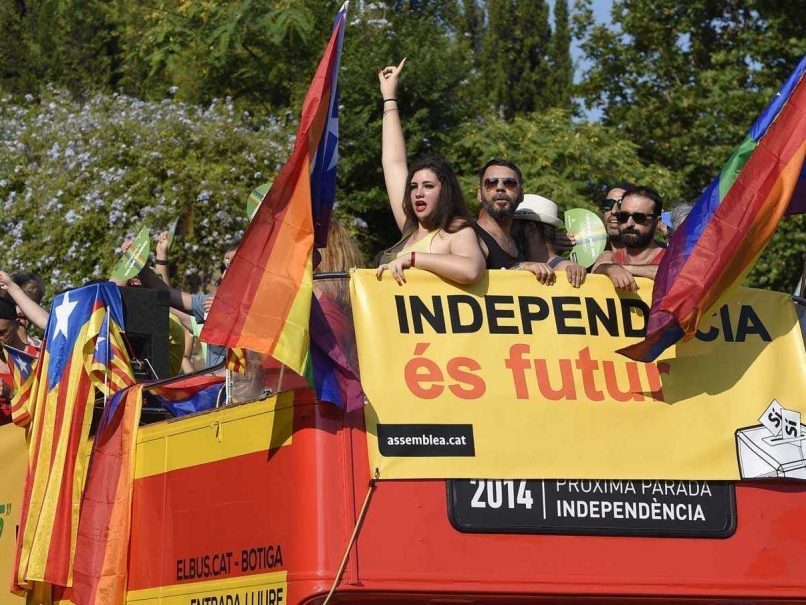 UEFA Probes Barcelona Over Independence Flags