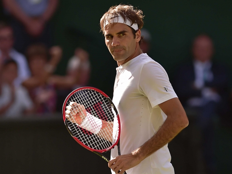 Wimbledon 2015 Gentlemen Semis Highlights: Roger Federer Downs Andy Murray, Sets Up Title Clash vs Novak Djokovic