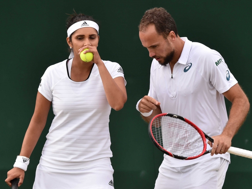 Sania Mirza-Bruno Soares Lose in Wimbledon Mixed Doubles Quarters