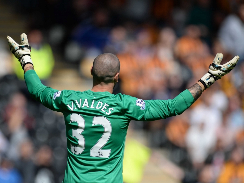 Victor Valdes Responds to Louis Van Gaal 'no Play' Claims