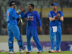 MS Dhoni Needs to do More to Boost Confidence of Bowlers: Sunil Gavaskar