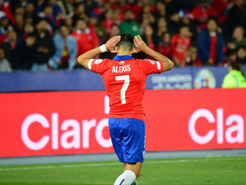 Coach Jorge Sampaoli Delighted as Chile Power Into Copa America Quarters