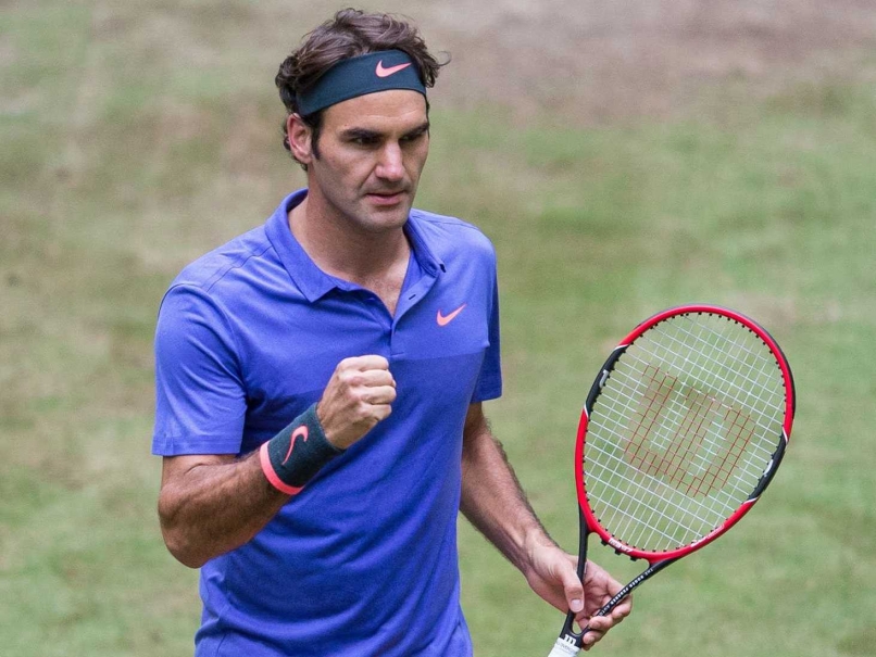 Roger Federer Through to Halle Final