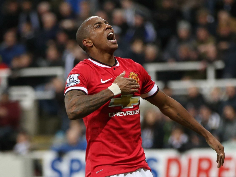 EPL: Ashley Young Strike Helps Manchester United Beat Newcastle