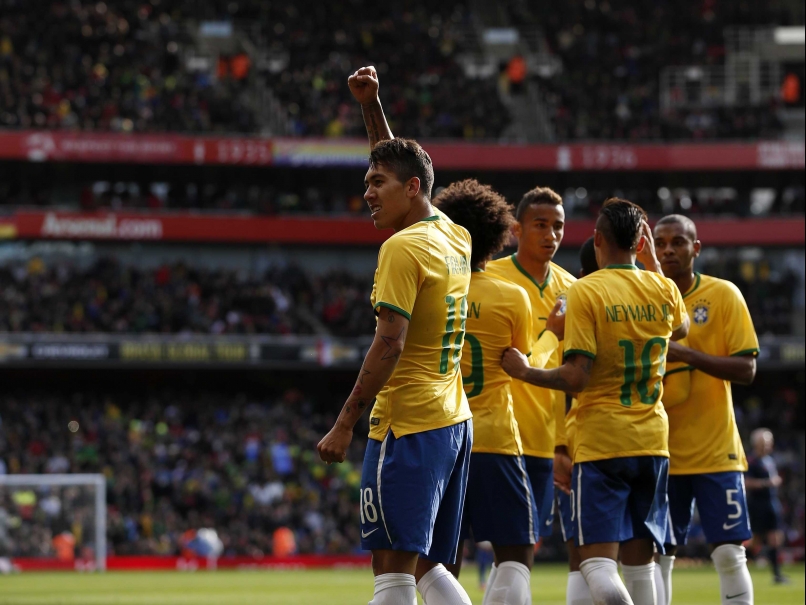 Roberto Firmino Fires for Brazil in Feisty Friendly vs Chile