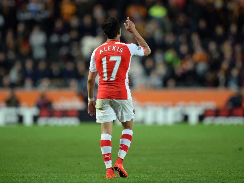 Arsenal Cruise as Alexis Sanchez Double Shatters Hull City