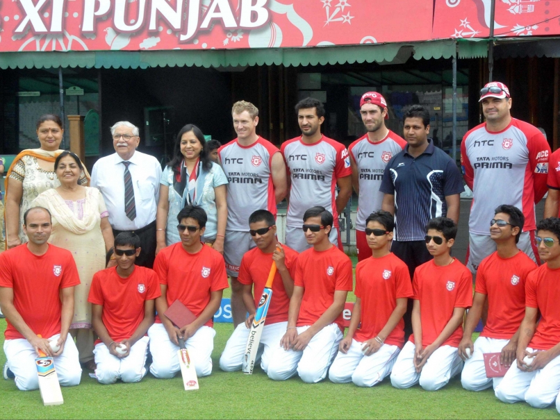 Kings XI Punjab Stars Play Cricket With Visually Impaired Children