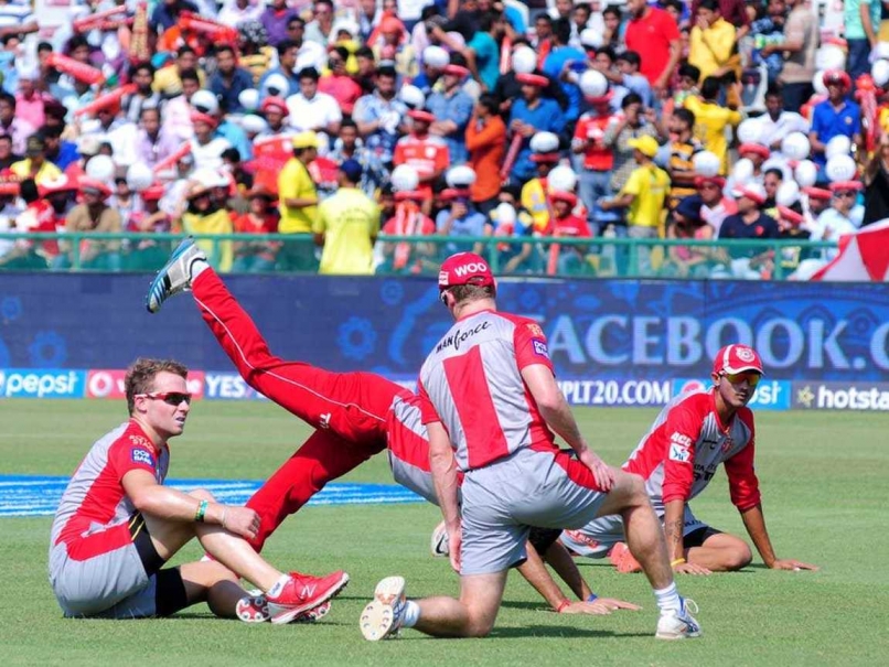 IPL 8: Fan Injured During Warm-up Session at PCA Stadium