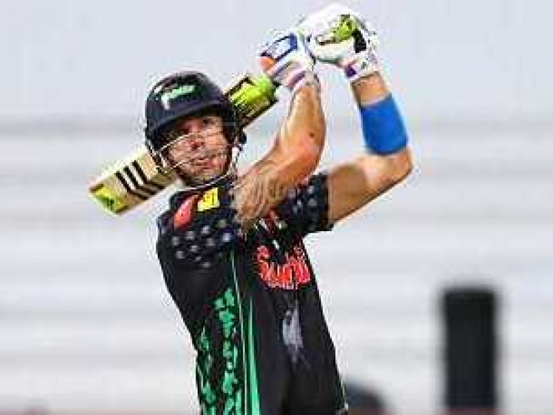 Kevin Pietersen Terms Australian Airline Qantas as 'Muppets'