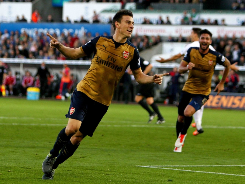 Olivier Giroud, Laurent Koscielny Shine as Arsenal F.C. Hammer Swansea City