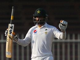Mohammad Hafeez Highest Earning Pakistan Cricketer in 2015-16 Mohammad Hafeez Highest Earning Pakistan Cricketer in 2015-16