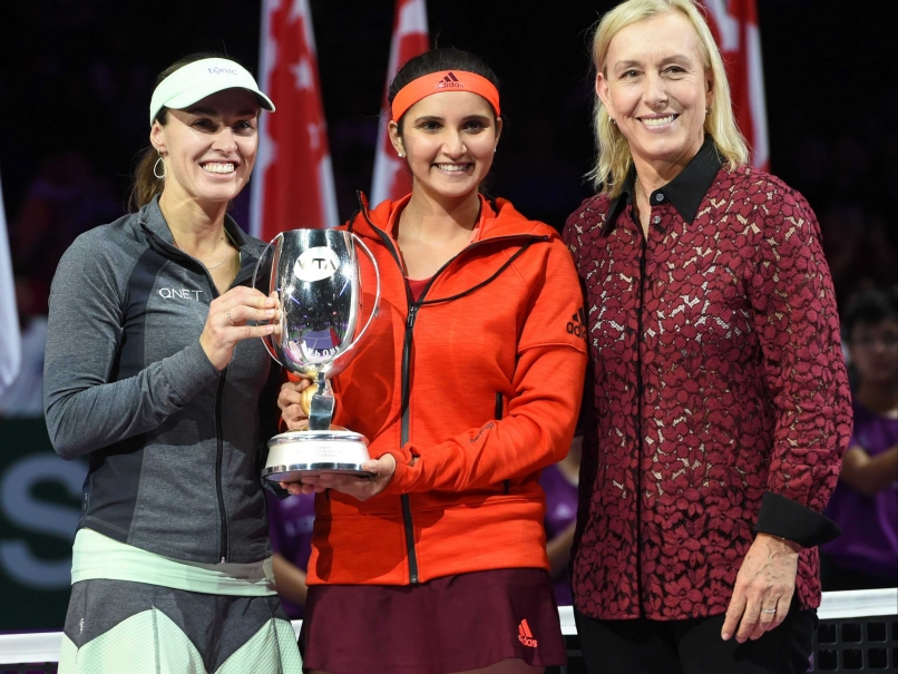 Sania Mirza-Martina Hingis Crowned Champions at WTA Finals