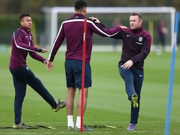 Wayne Rooney Offers Condolences to Paris Terror Attacks Victims Wayne Rooney Offers Condolences to Paris Terror Attacks Victims
